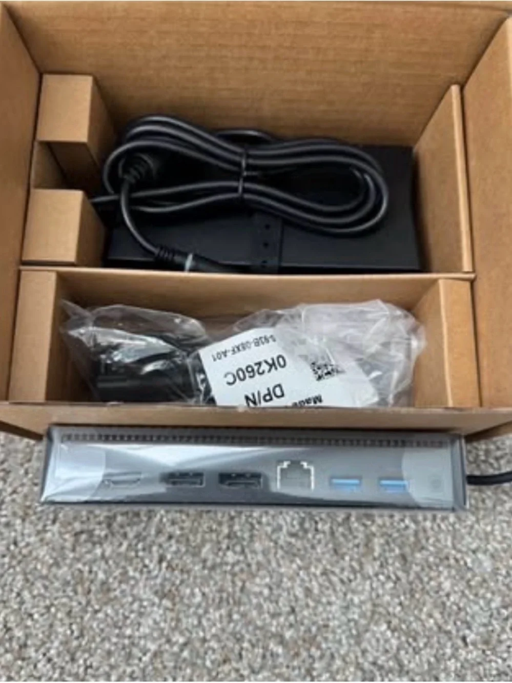 Dell Universal Docking Station with Quick Start Guide